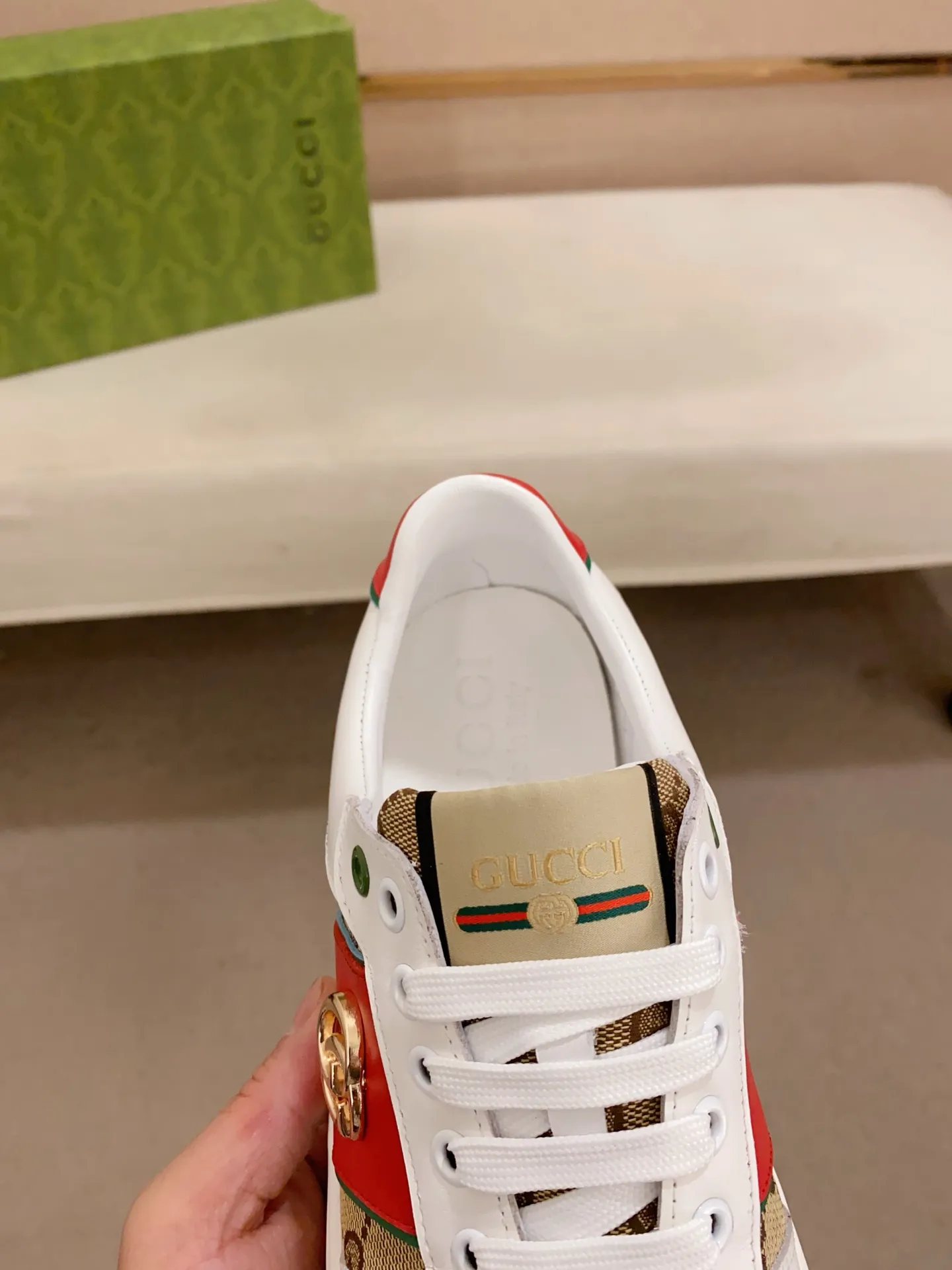 Men's clothing and shoes💰:400💰 (GUCCI) The latest model from the official website 🎁🎁Casual and fashionable men's shoes👟, hot style 💥The version is simple and elegant, exclusive for trendy men. Unique official website latest brand elements 👑Gucci original decoration, fashionable and generous, the fabric is original cowhide ✅sheepskin lining, the official website specifies wear-resistant casual outsole, the classic model is taken in kind at the counter🎬38-44 (45 is not returned or exchanged)